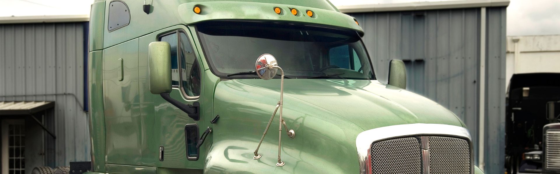 Fulton County truck accident lawyer